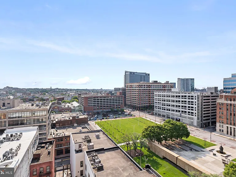 414 Water St #2903 — Photo 43