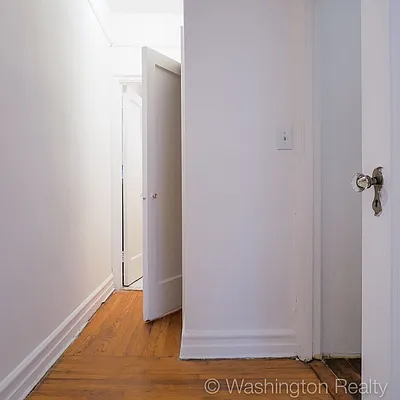 Rented by Washington Realty Corp. | media 4