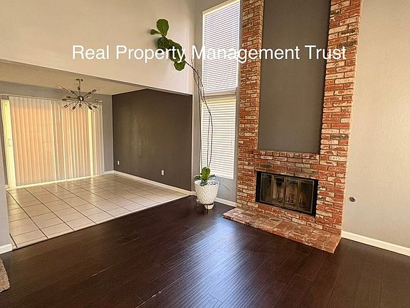 5th image of 10779 Anemone Cir