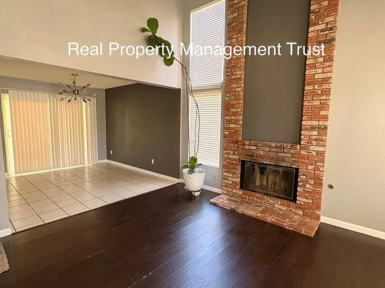 10779 Anemone Cir — Photo 5