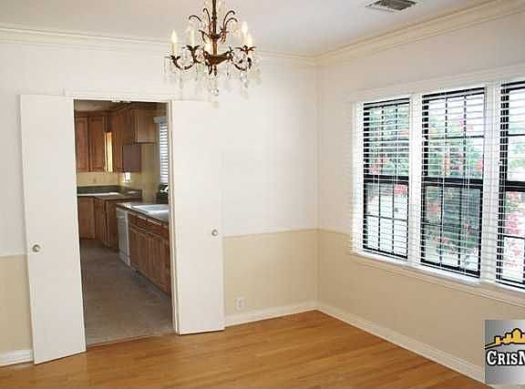 4th image of 102 N Rose St