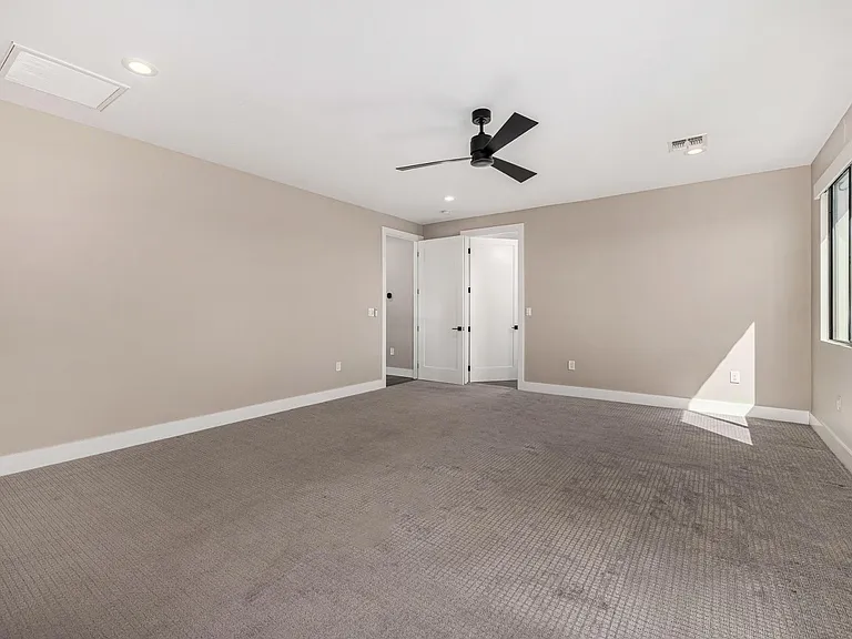 3821 E Devonshire Ave — Photo 36