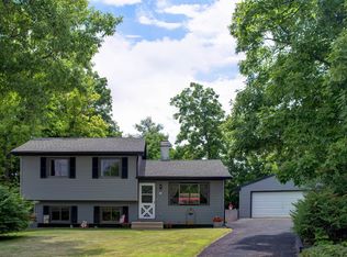 34 Sheehan Dr, Lake Villa, IL