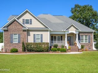 112 Mom Ln, New Bern, NC 28562