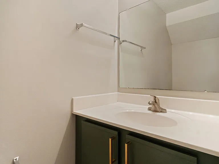 1072 W Pueblo Dr — Photo 4