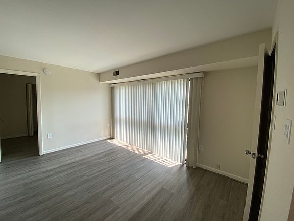 2nd image of 2602 Langston Blvd #204