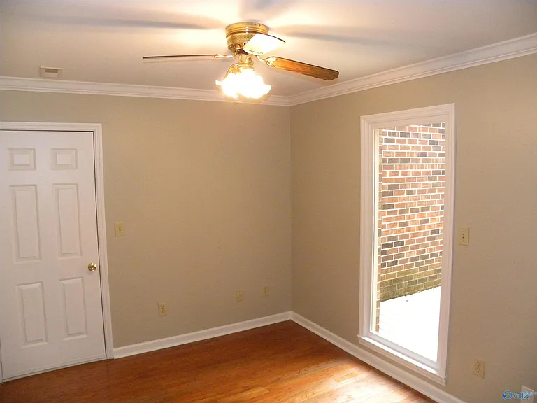 102 W Lake Cir — Photo 9