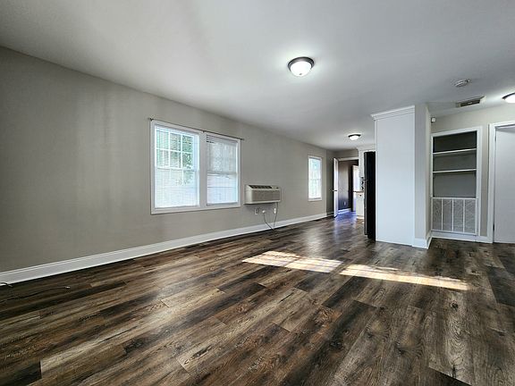 4th image of 216 McGarity St