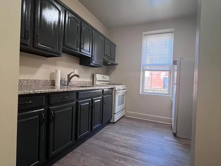 1542 N 15th St #1 — Photo 9