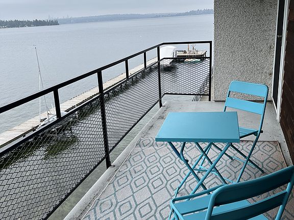 2nd image of 6201 Lake Washington Blvd NE APT 302