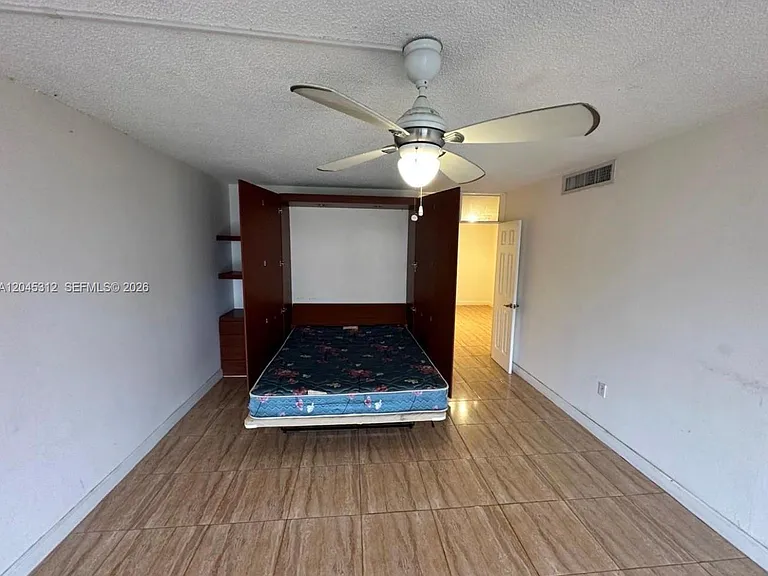 1470 NE 125th Ter #412 — Photo 5