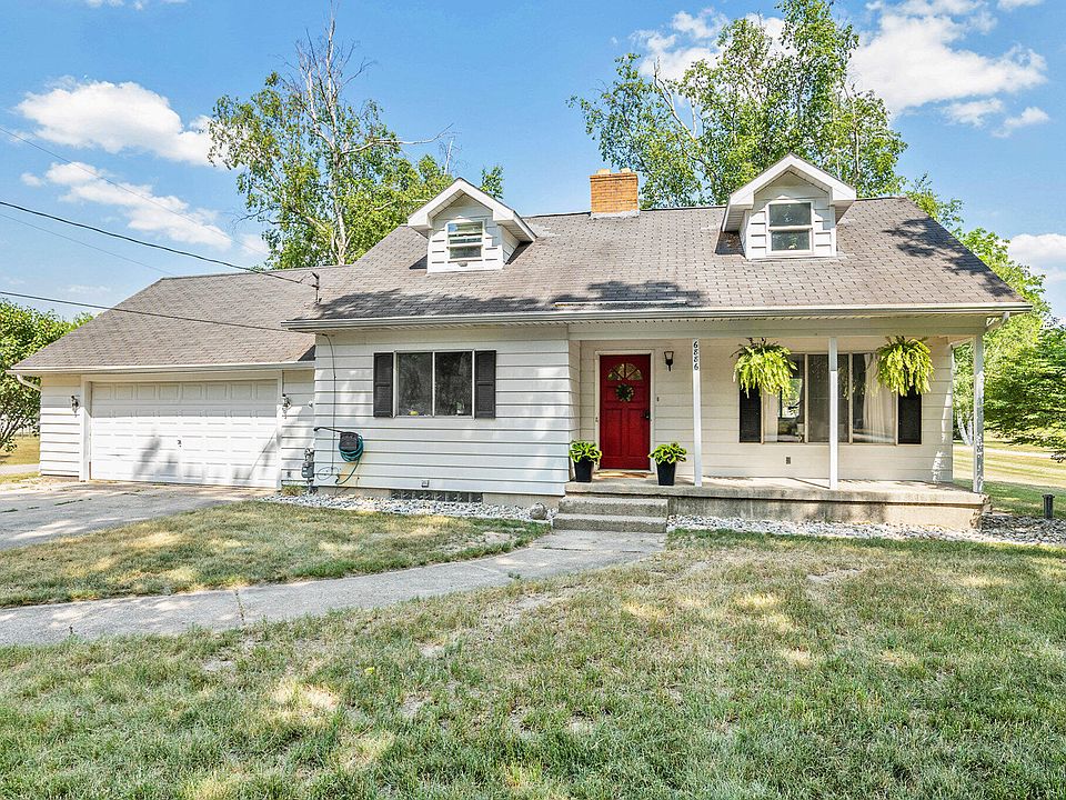 1st image of 6886 Brewer Ave NE