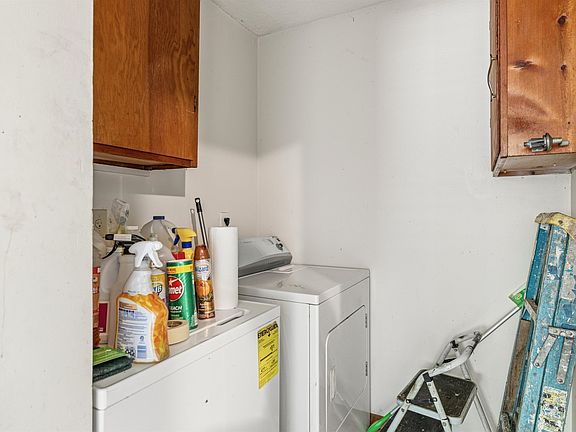 5th image of 7751 Tecumseh St