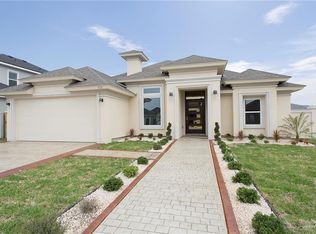 810 W Iroquois Ave, Pharr, TX 78577