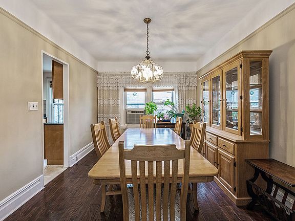 5th image of 31-40 78th St