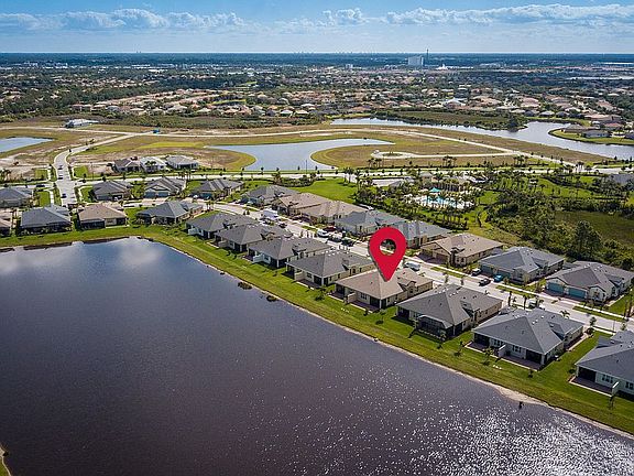 3rd image of 12837 SW Lake Fern Cir