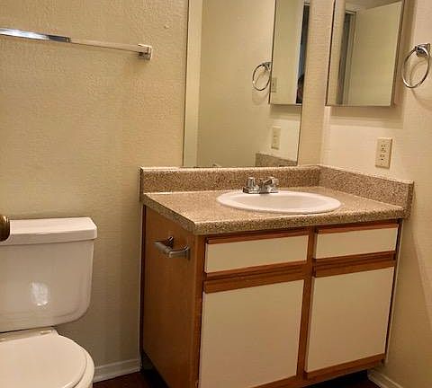 5th image of 322 Audra Ln APT E