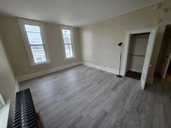 2525 Peach St #8, Erie, PA 16502