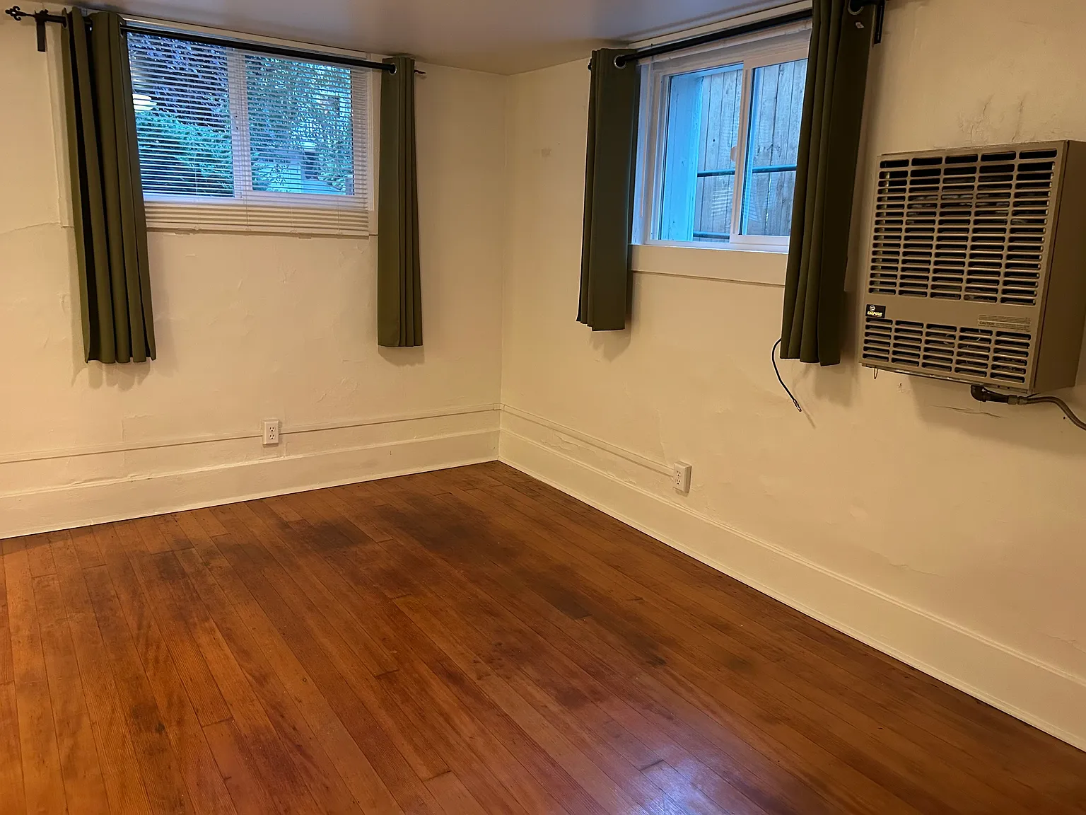Studio, 500 sqft, $1,310 — Photo 2
