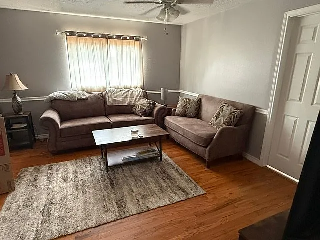 3106 Western Ave #B — Photo 2