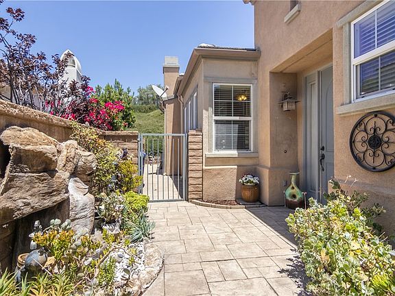 4th image of 23740 Spruce Meadow Ct