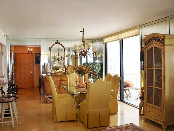 3rd image of 6061 Collins Ave APT 8F