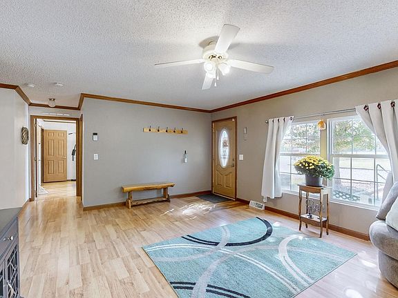 4th image of 3186 Wrather Rd