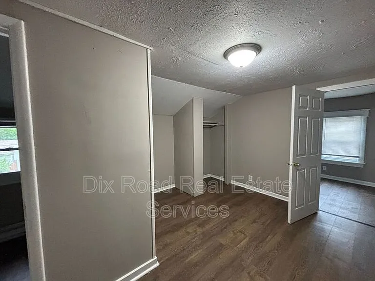 3018 Tytus Ave #REAR HOUSE — Photo 15
