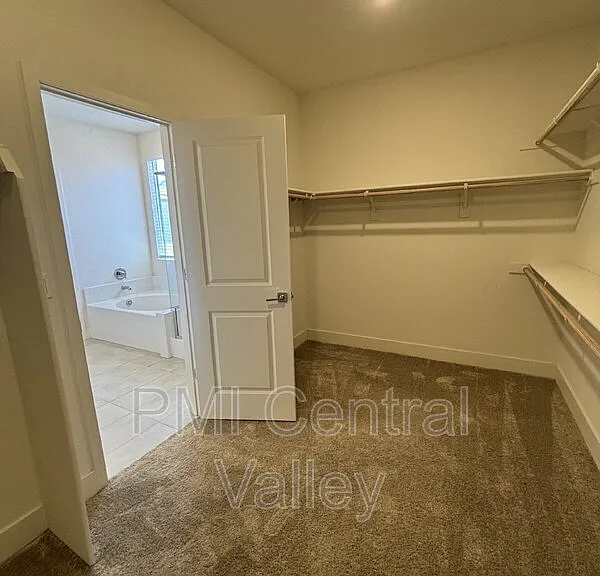 3226 Tibidabo St — Photo 32