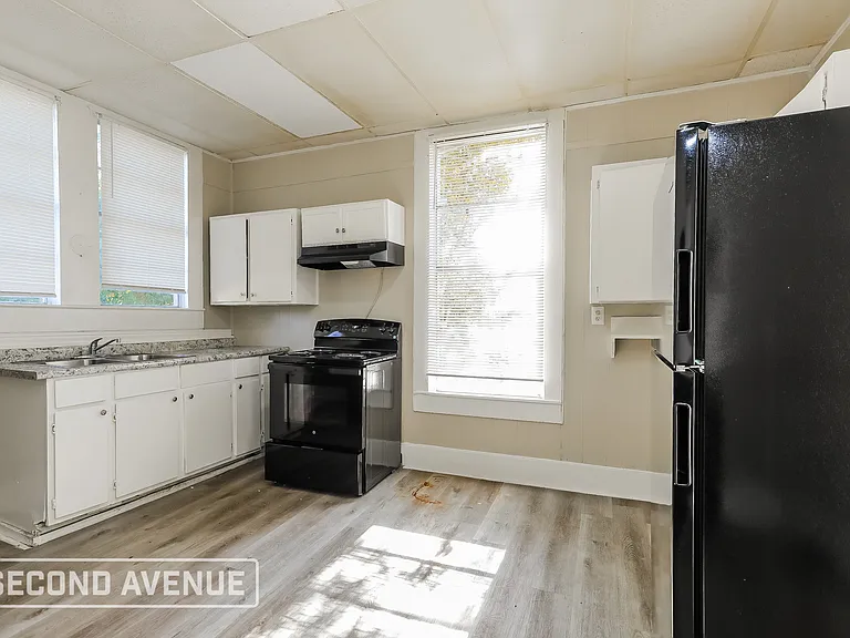2923 Avenue Z — Photo 7