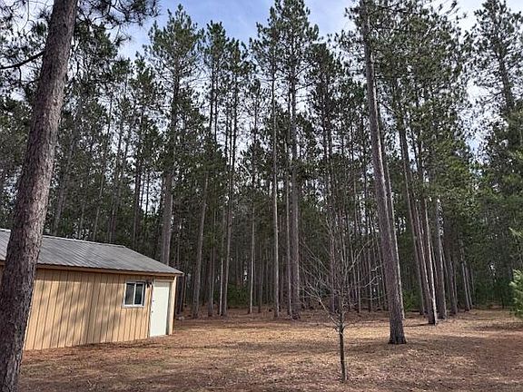 5th image of 22440 Eleven Mile Rd