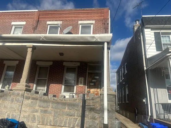 4338 Almond St, Philadelphia, PA 19137
