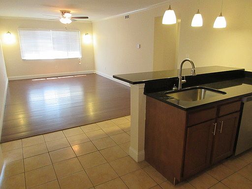 2nd image of 60 E 7th Ave APT 4