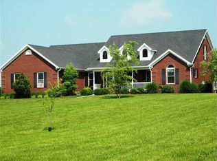 1255 Woodlake Rd, Stamping Ground, KY 40379