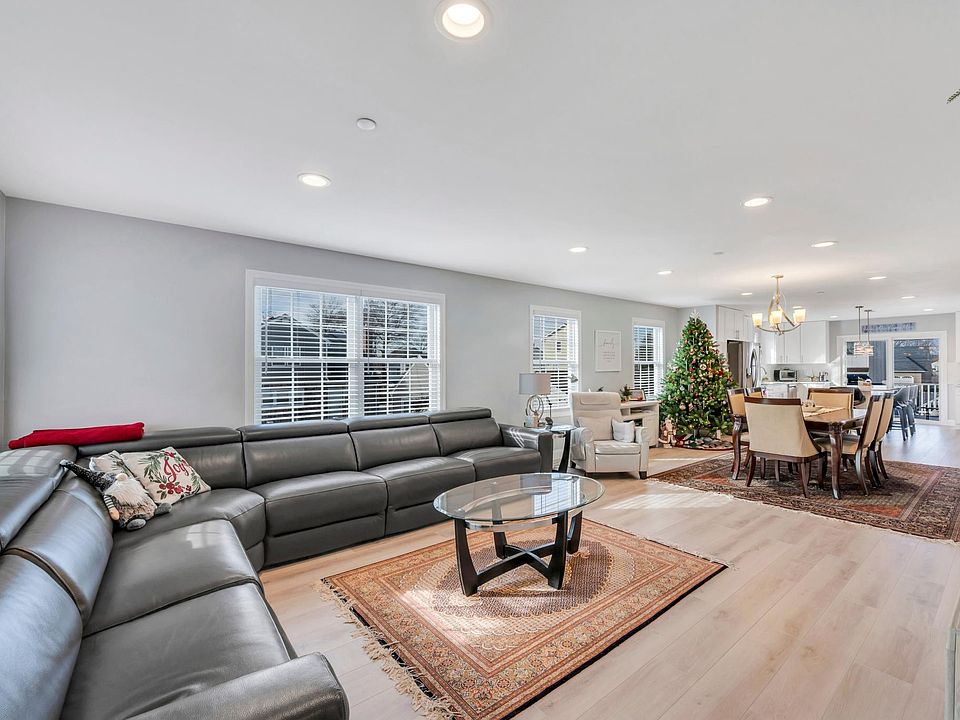 64 Orchard St FLOOR 2, Lindenhurst, NY 11757 Zillow