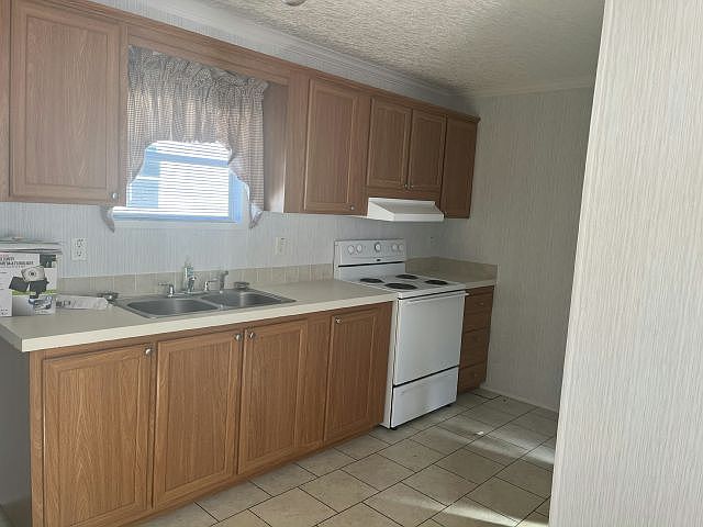 1st image of 83 Stebbins Dr #44