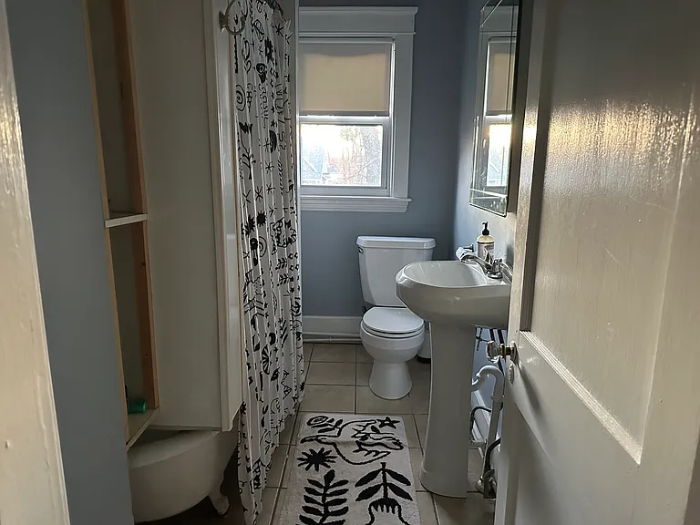11 Colonial Rd — Photo 7