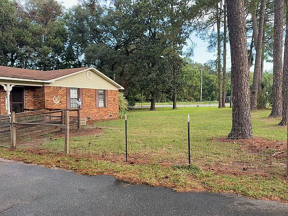 2nd image of 42 Skyline Dr