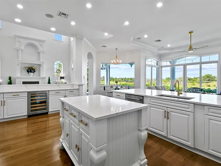 166 SE Bella Strano Port St — Photo 11