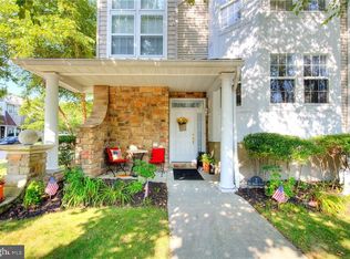 2 Bay Breeze Ct, Manahawkin, NJ 08050