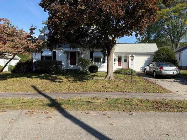 27 Keating Cir, Weymouth, MA 02190