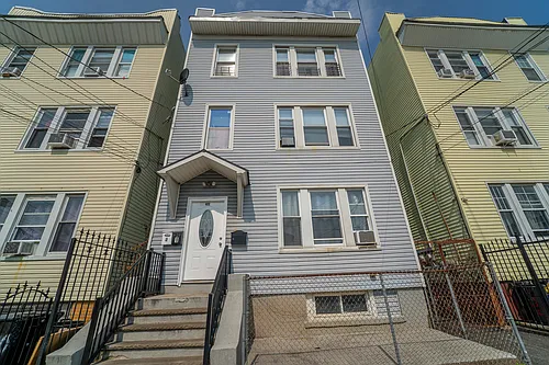 422 Woodside Ave #3 Photo 1