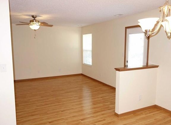 4th image of 7479 Grandview Dr