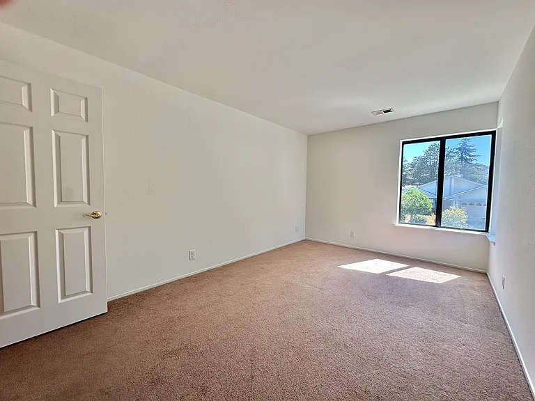 768 Rose Dr — Photo 43