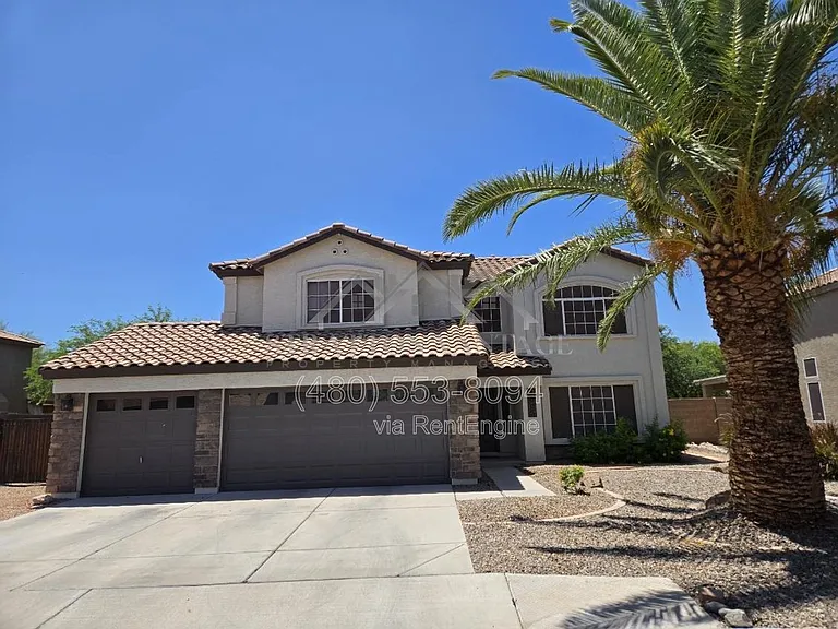 1005 E Stirrup Ln — Photo 1