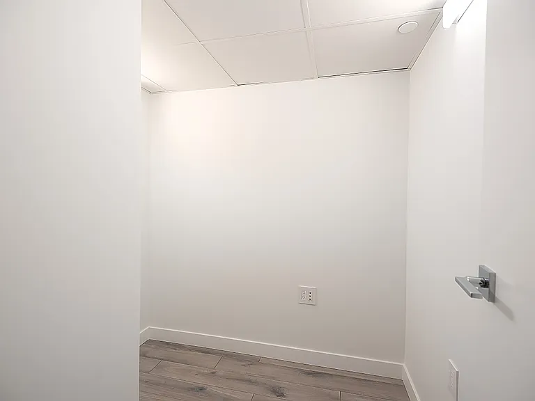 1107 Richards St #313 — Photo 5