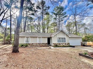 901 Fieldstone Dr, Dothan, AL 36303