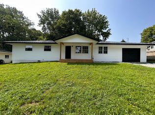 303 S Scott St, Saint Paul, IN 47272