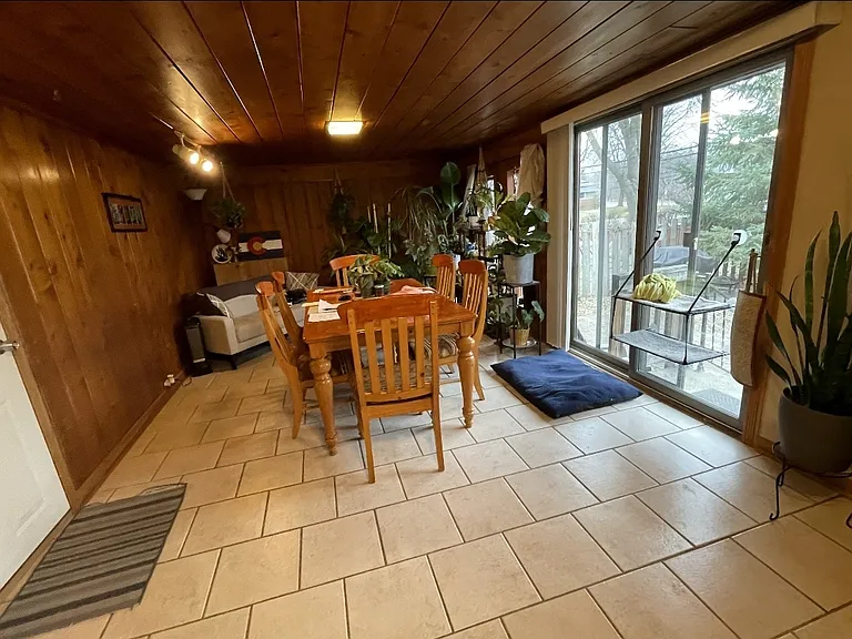 6709 Markwood Dr N — Photo 7