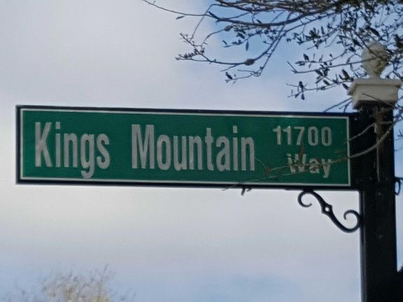 5th image of 11727 Kings Mountain Way